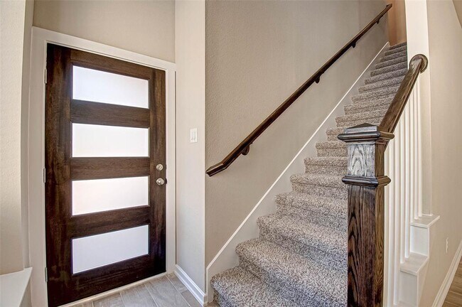Building Photo - 311 N Spotted Fern Dr