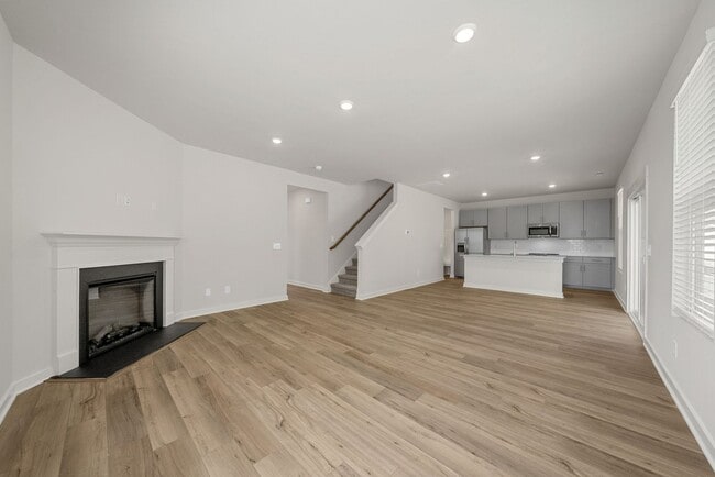 Building Photo - Pet Friendly New Construction!