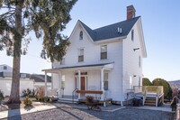 Building Photo - 9 N Buckhout St