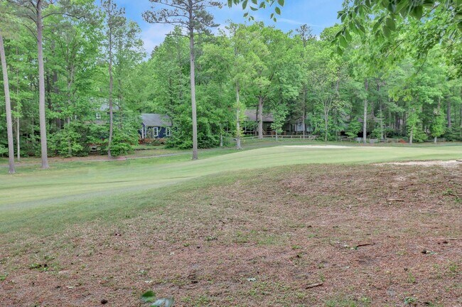 Building Photo - 3 Bedroom Cape in Brandermill!