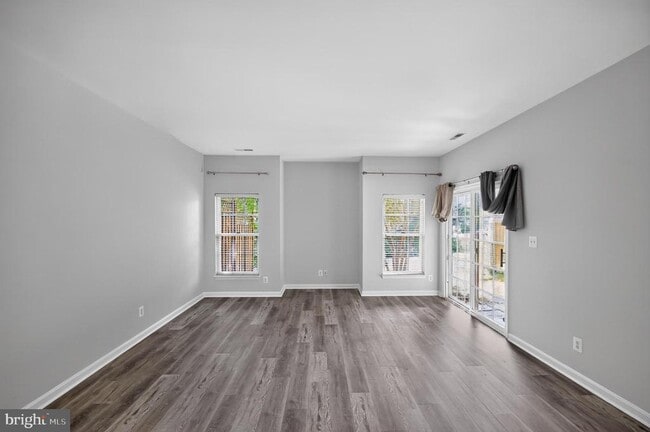 Building Photo - 43278 Sunderleigh Square