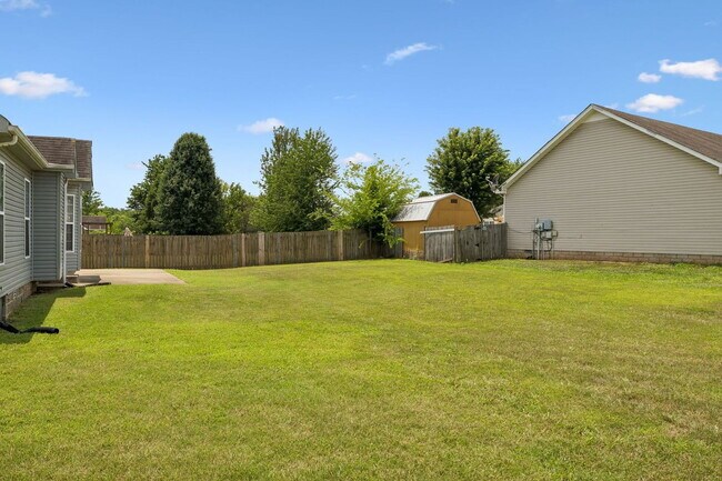 Building Photo - 3708 Kendra Ct N