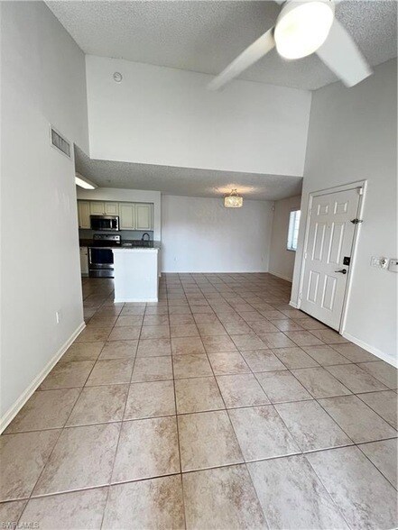 Building Photo - 1180 Wildwood Lakes Blvd