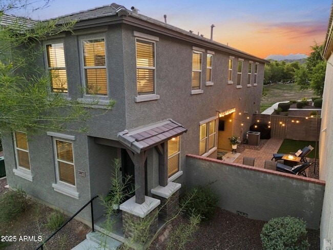 Building Photo - 20872 W Thomas Rd