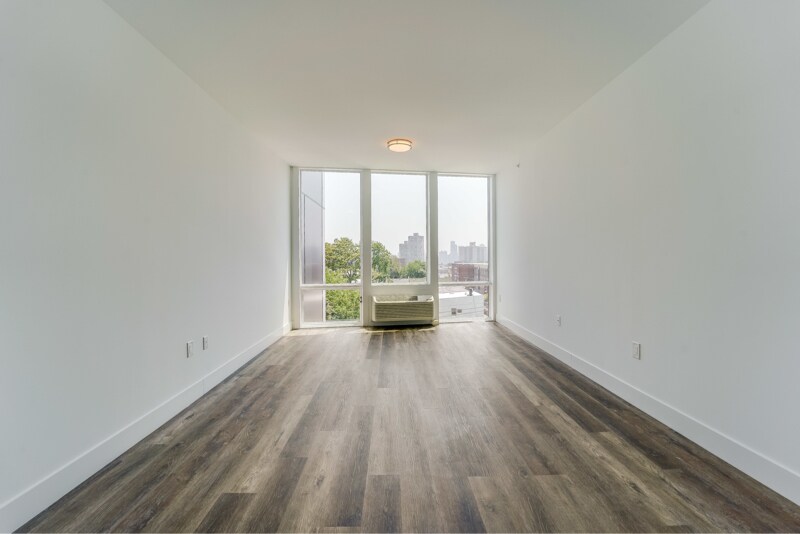 Building Photo - 400 69th St