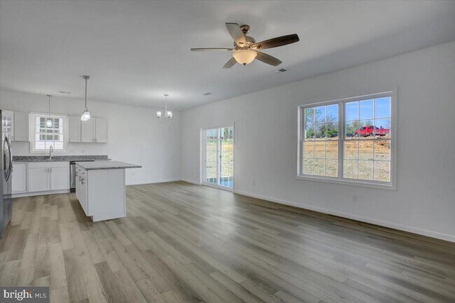 Building Photo - 301 Grandview Ave