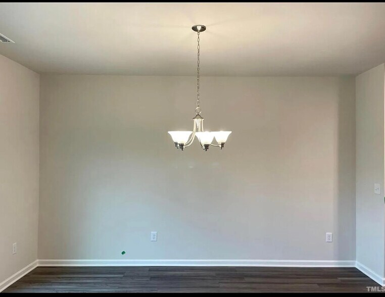 Building Photo - Room in Townhome on Joneshaven Dr