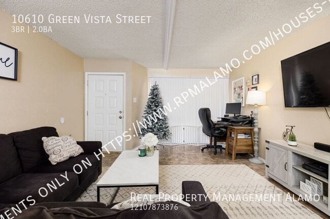 Building Photo - 10610 Green Vista St