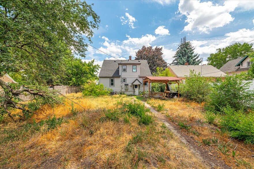 Building Photo - 2431 N Atlantic St