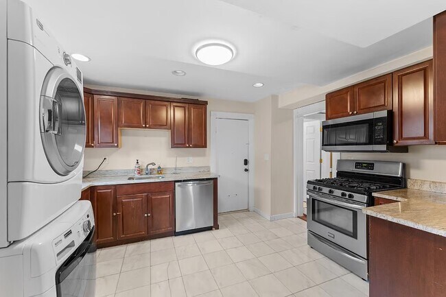 Building Photo - 59 Coral Ave