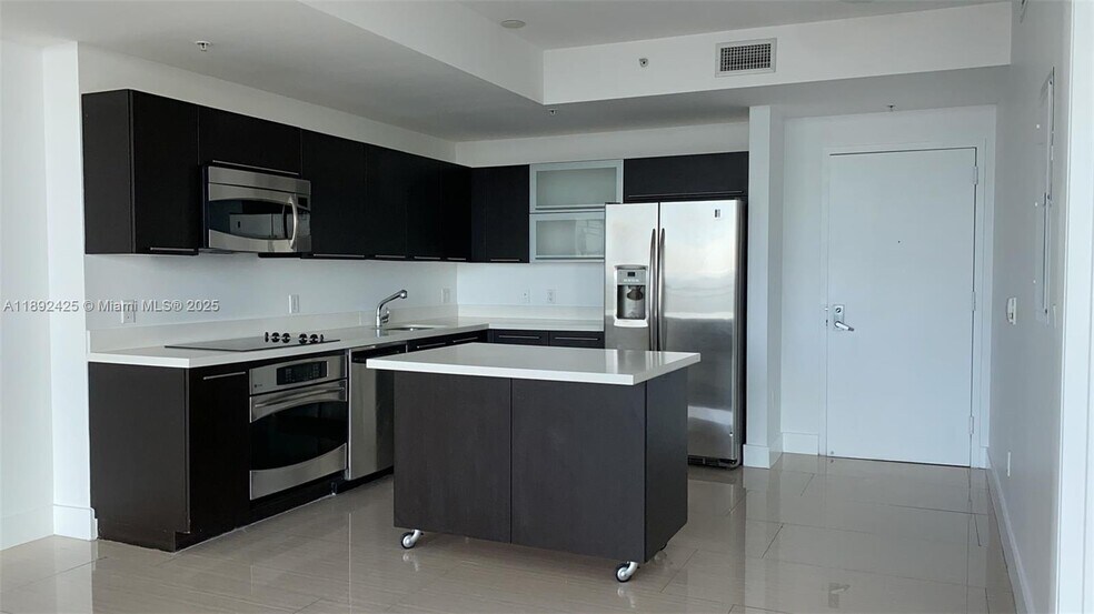 Building Photo - 90 SW 3rd St