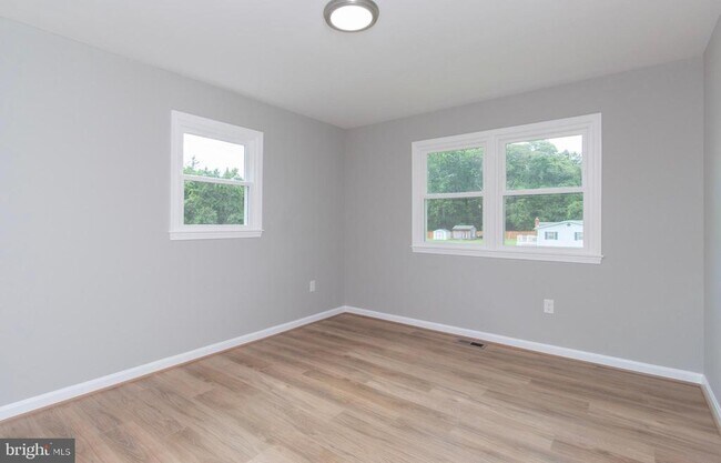 Building Photo - 5084 Sands Rd