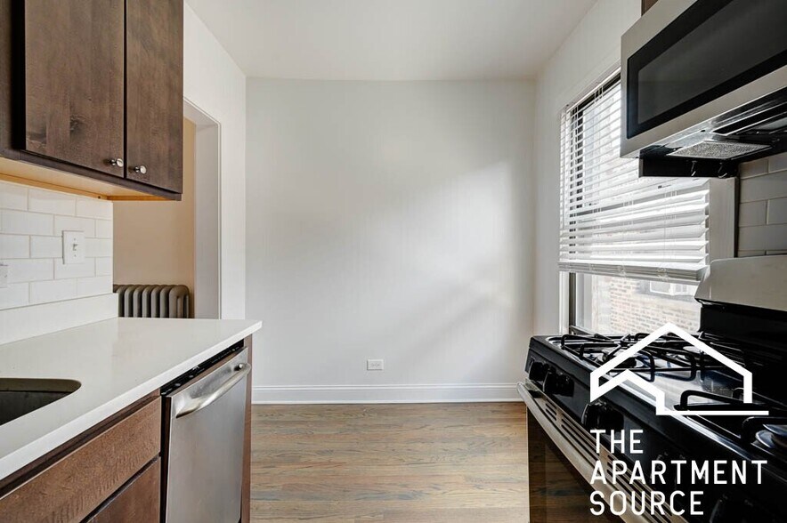 Building Photo - 2641 N Spaulding Ave