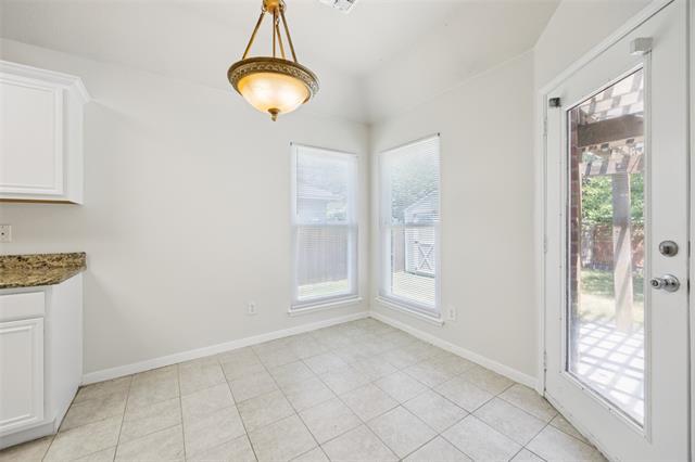 Building Photo - 7806 Albany Dr