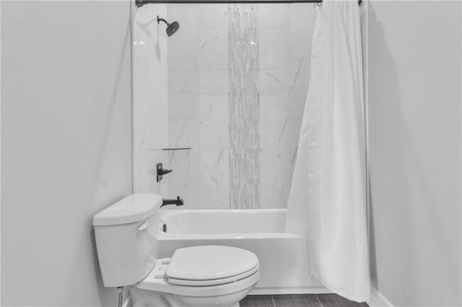 Building Photo - 3671 Hamilton Mill Rd