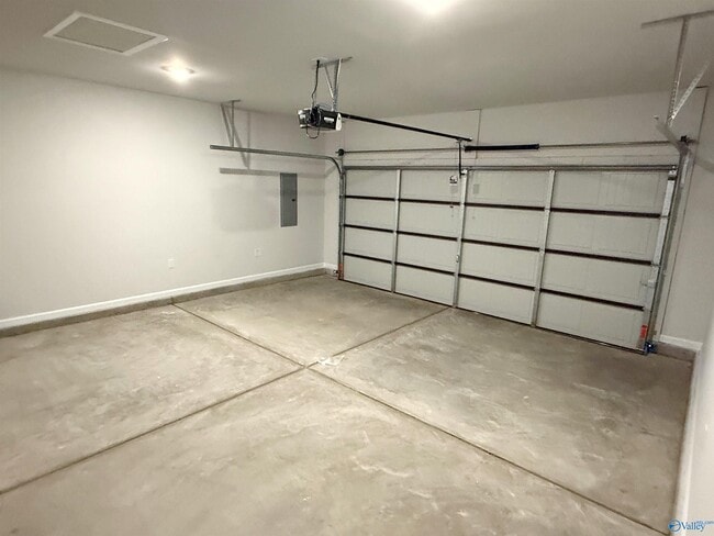 Building Photo - 28529 Whitehall Ln