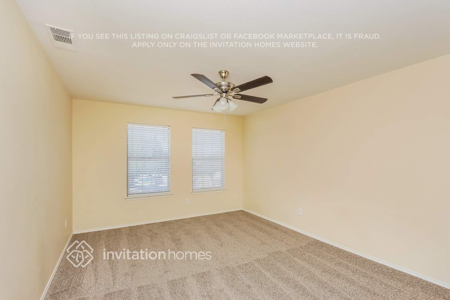 Building Photo - 5601 Desert Willow Ct