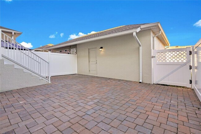 Building Photo - 15657 Water Spring Blvd