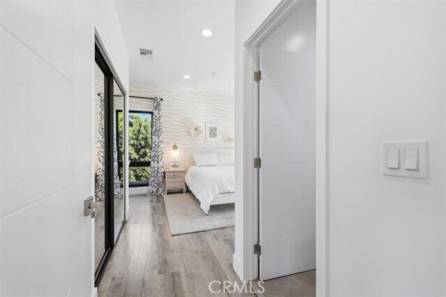 Building Photo - 5487 Blanco Way