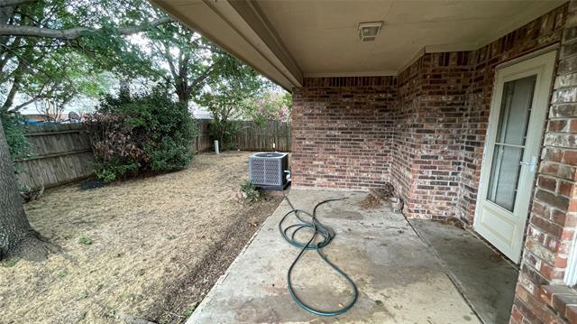 Building Photo - 2131 Ridgecliff Dr