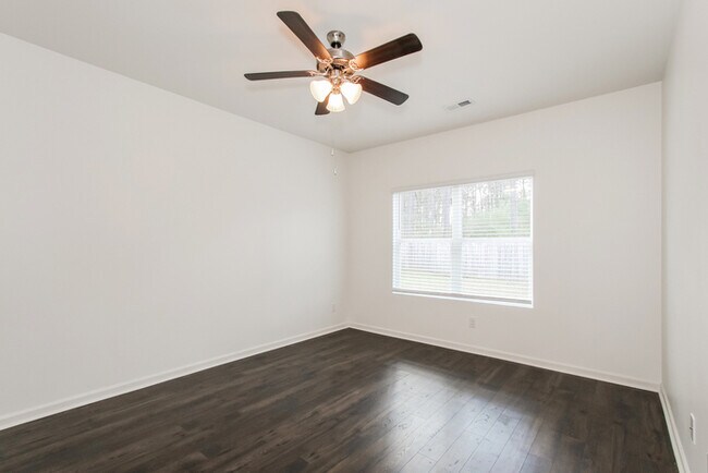 Building Photo - 5673 Timber Leaf Lp