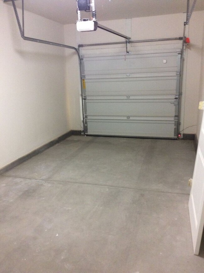 Building Photo - 2 Bedroom 1 Bath for rent in Loma Linda PLEASE READ DESCRIPTION