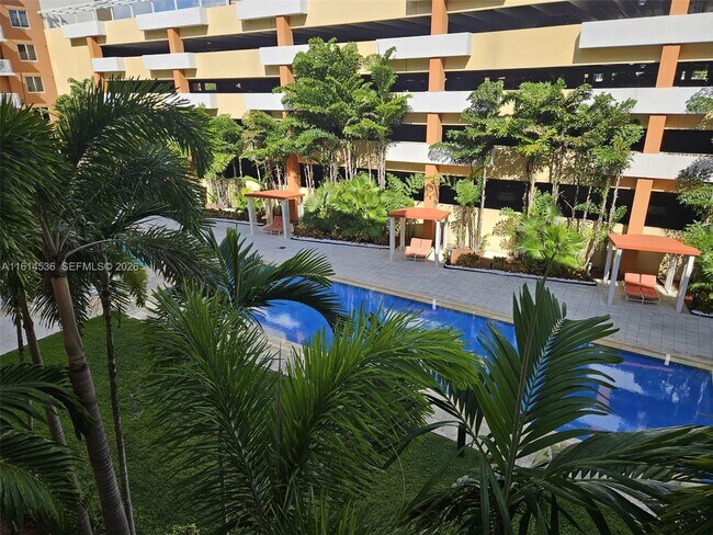 Building Photo - 2775 NE 187th St