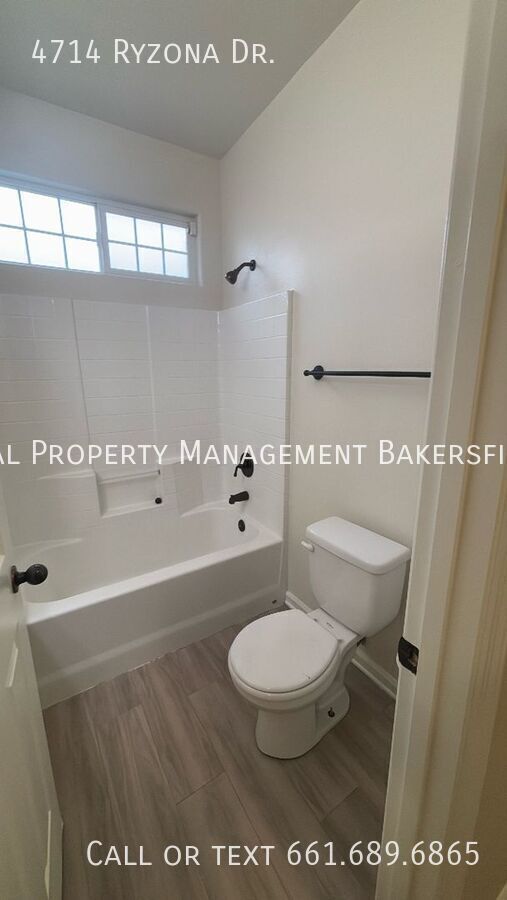 Building Photo - 4714 Ryzona Dr