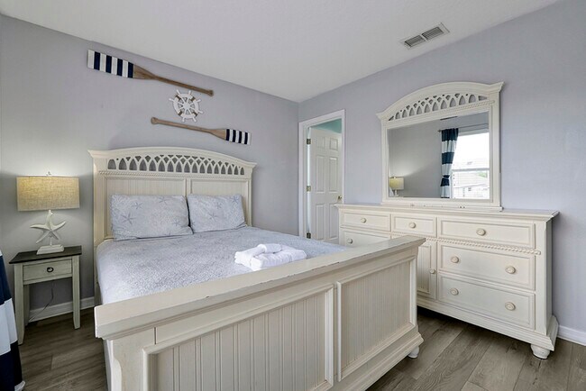 Building Photo - 112 Paloma Dr