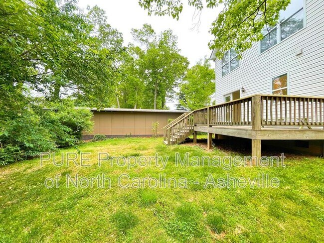 Building Photo - 16 Evergreen Ave