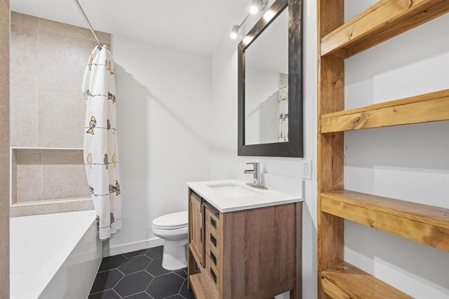 Building Photo - 2903 Pecan Cir