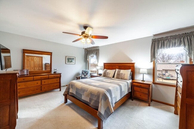 Building Photo - Single Family Home - Available For Rent!