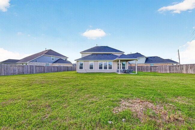 Building Photo - 8114 Royal Palm Ct