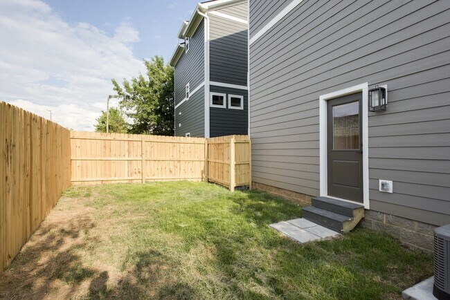 Building Photo - 6006 Obrien Ave