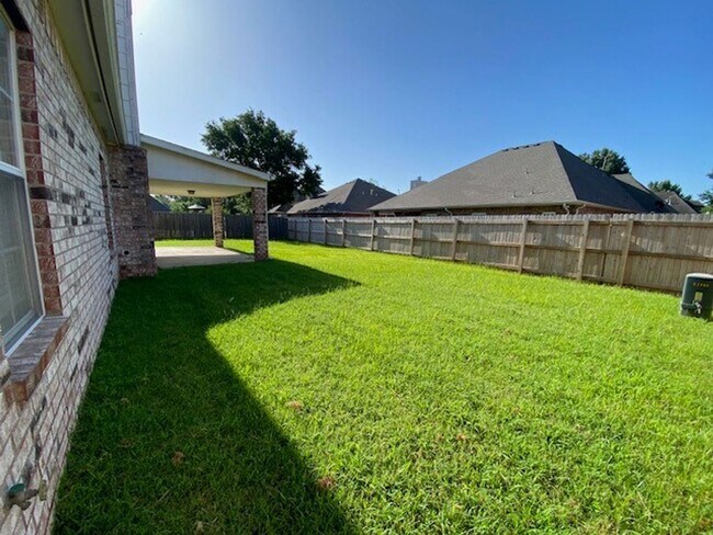 Building Photo - Coming Soon!!!!!  Union schools: 4 bedroom...