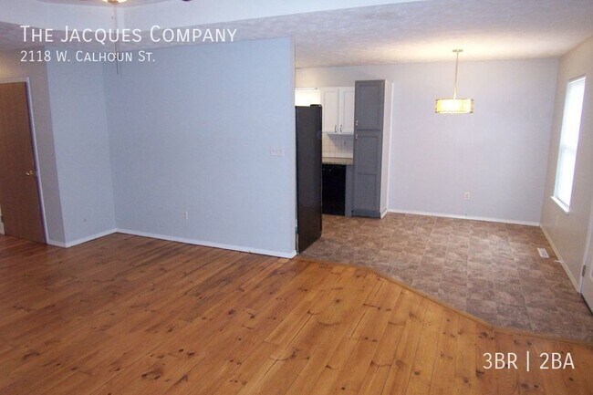 Building Photo - 2118 W Calhoun St