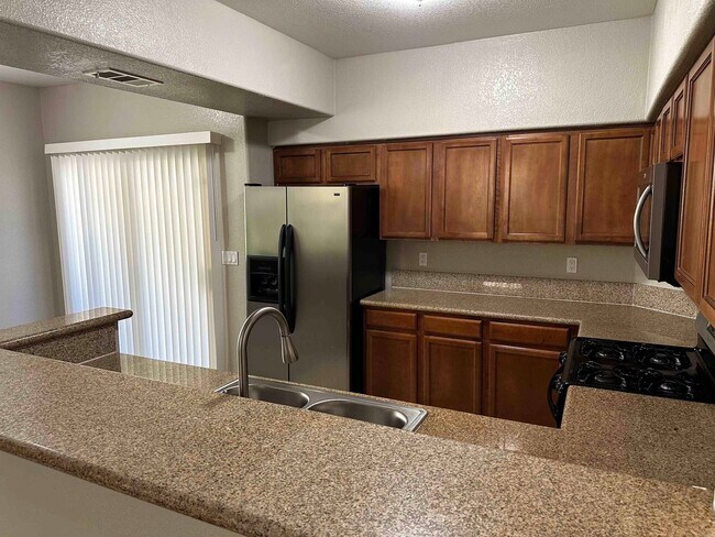 Building Photo - Summerlin 2 Bedroom Condo