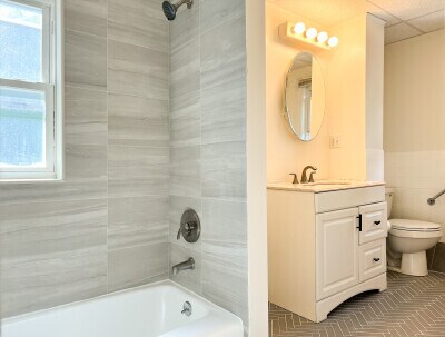 Building Photo - 14 Smythe St