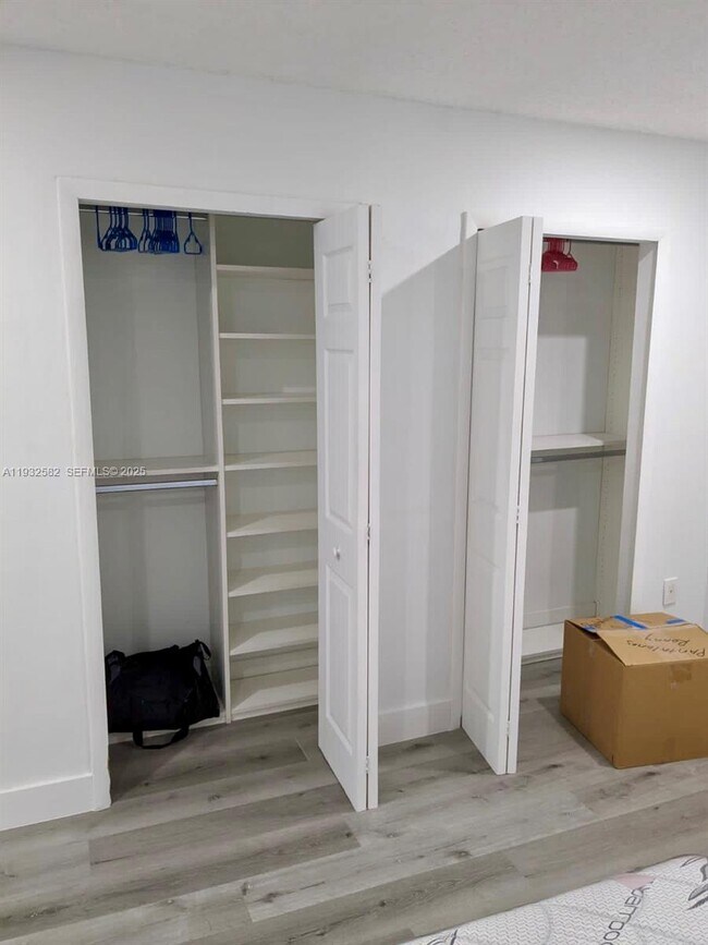 Building Photo - 7956 W 29th Ln