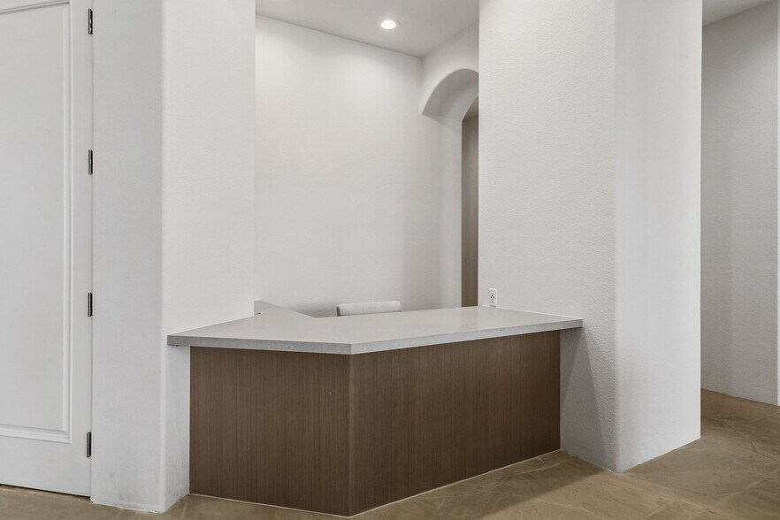 Building Photo - 80335 Merion