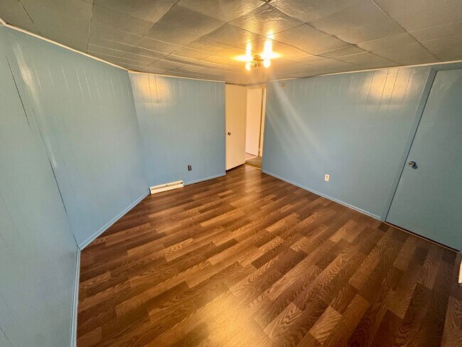 Building Photo - 470-474 Spang Avenue