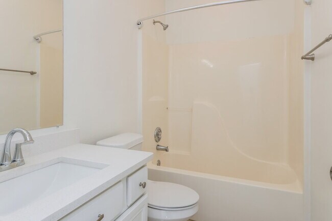 Building Photo - 1729 Fay Dr