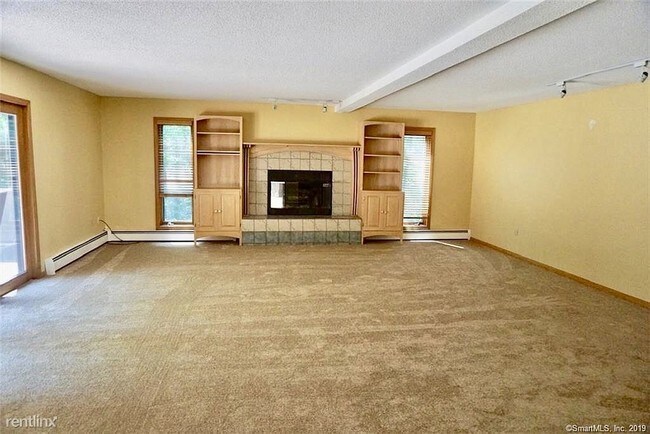 Building Photo - 4 br, 3.5 bath House - 421 Riley Mountain Rd