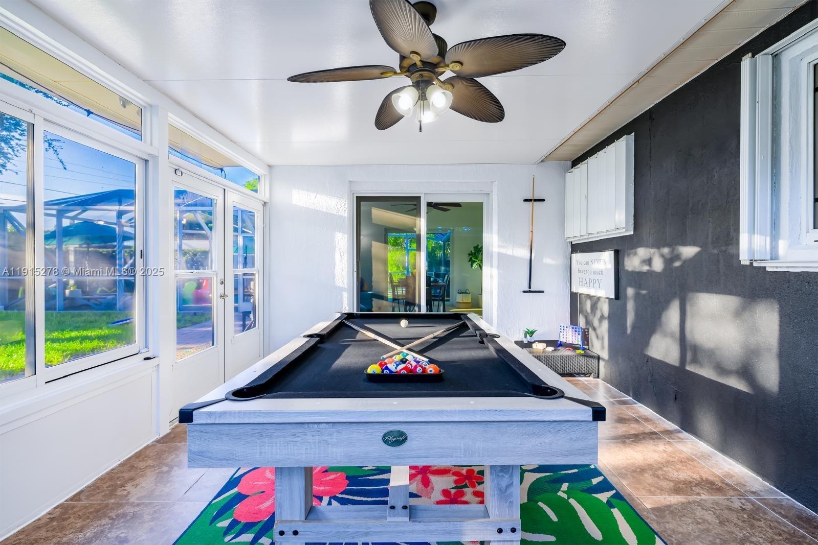 Building Photo - 312 N Luna Ct