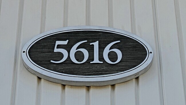 Building Photo - 5616 Crenshaw Rd