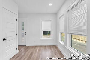 Building Photo - 1505 W Woodlawn Ave