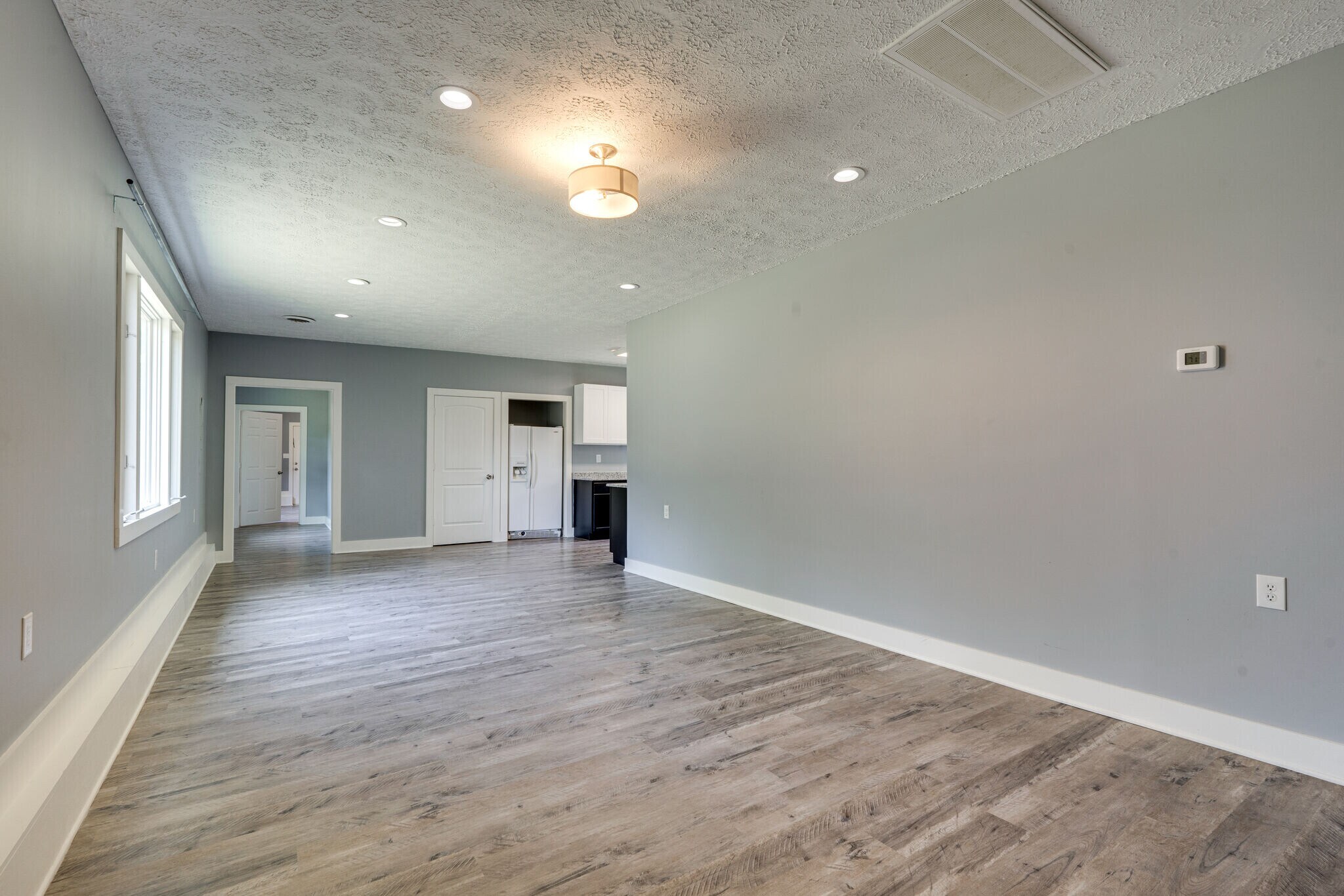 Building Photo - 279 Stones River Rd