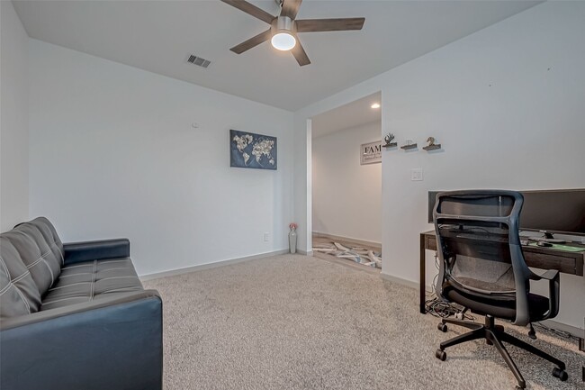 Building Photo - 6850 Amber Clf Ln