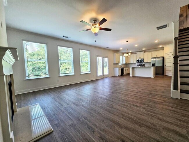 Building Photo - 7372 Rocklin Ln