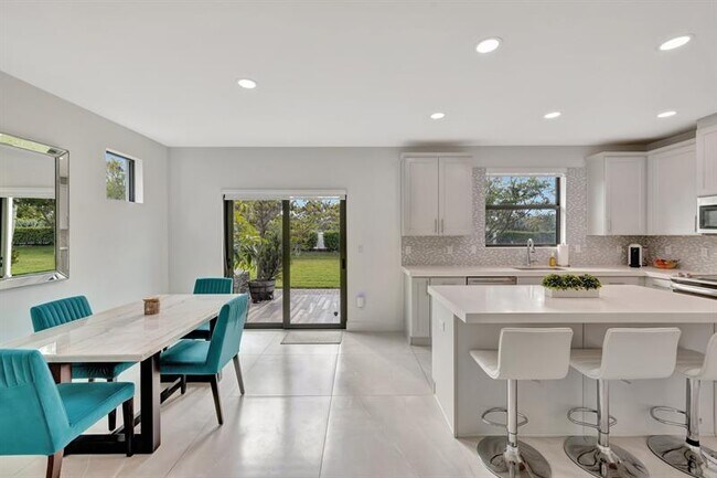 Building Photo - 4509 E Aqua Bella Ln